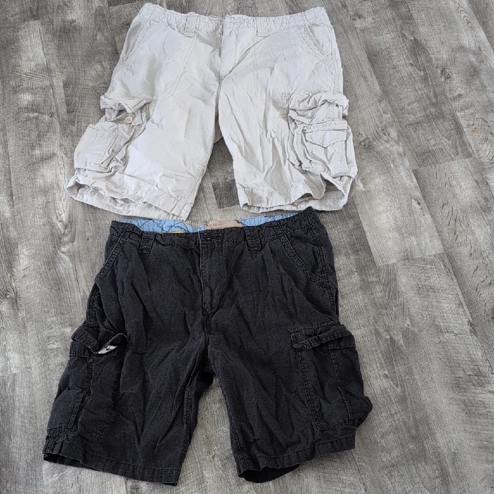Men's Nautica Casual Cargo Shorts Set in Blue and Khaki Size 36